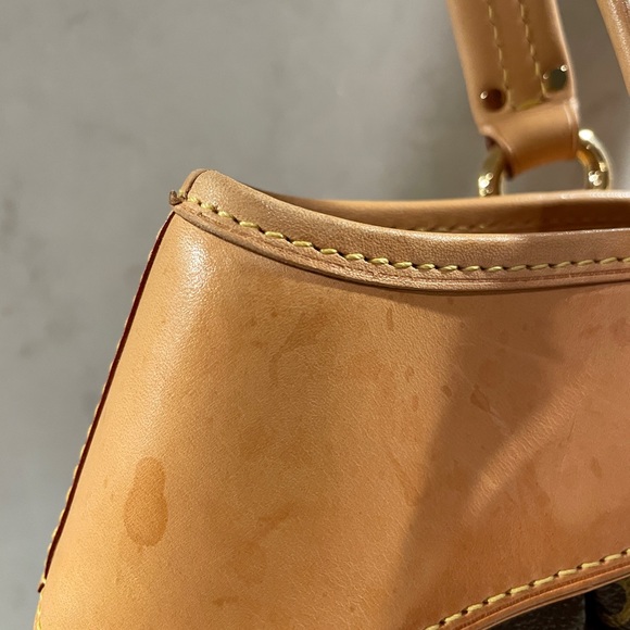 Louis Vuitton Purse - Picture 7 of 16